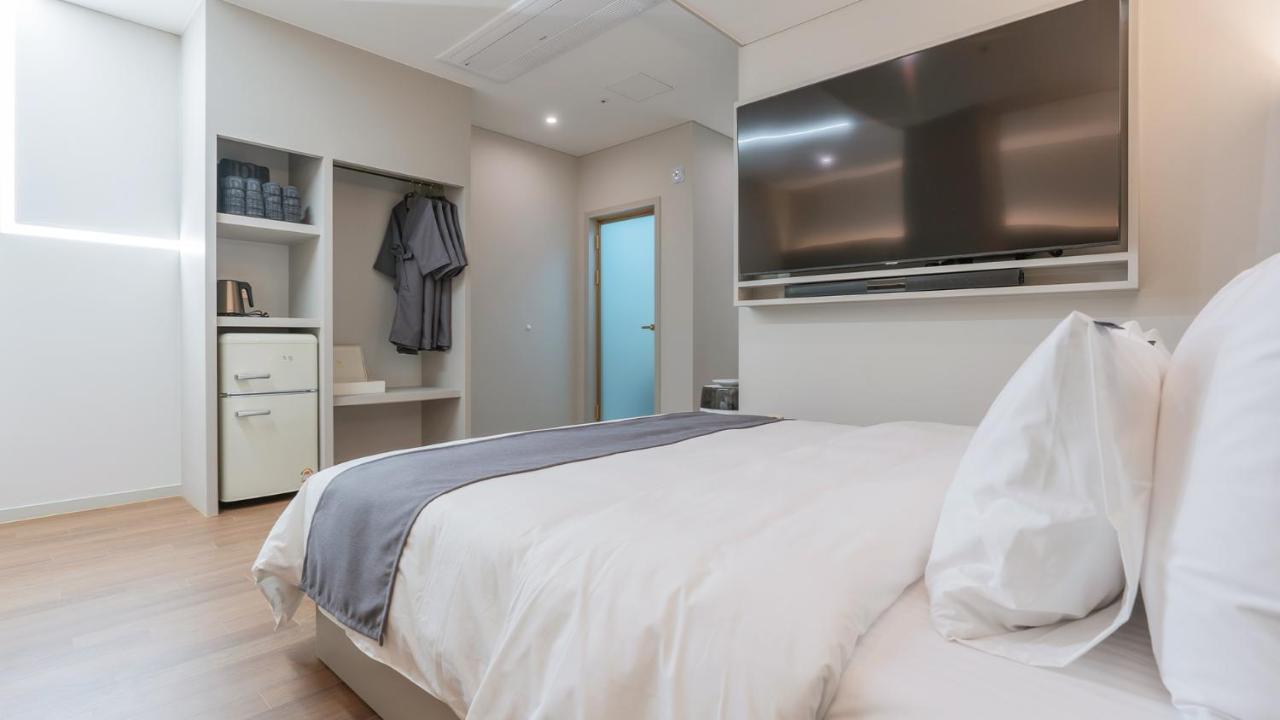 Denbasta Central Hotel Seomyeon Pusan Zewnętrze zdjęcie